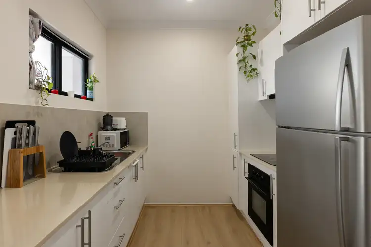 Fifth view of Homely unit listing, 8/23 Warren Street, St Lucia QLD 4067