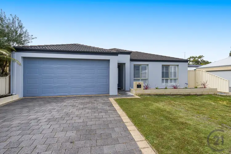 18 Nankeen Approach, Dudley Park WA 6210
