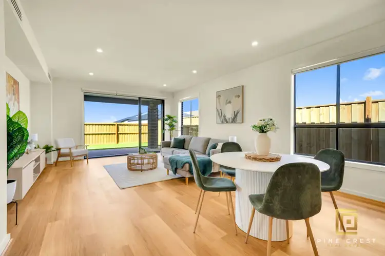 Fourth view of Homely house listing, 33 Cinnamon Circuit, Fraser Rise VIC 3336