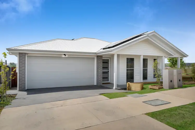 8 & 8A Clifton Crescent