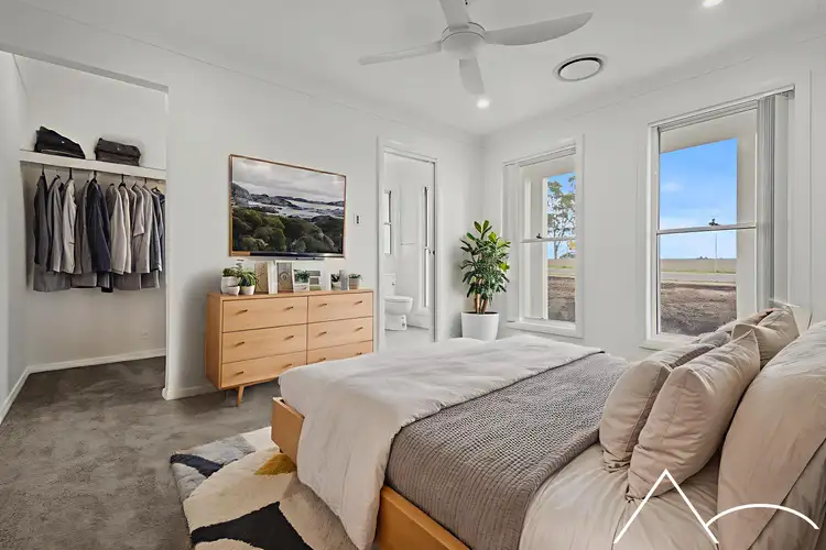 8 & 8A Clifton Crescent, Wilton NSW 2571