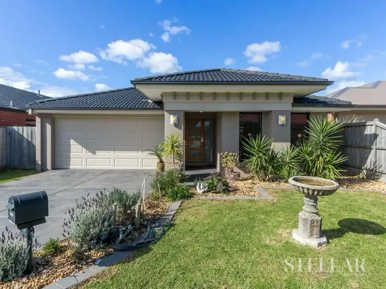 14 Starlight Rise, Cranbourne East VIC 3977