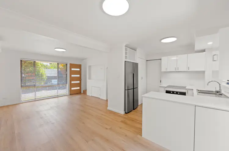Second view of Homely house listing, 7/9 Sara Street, Ashmore QLD 4214