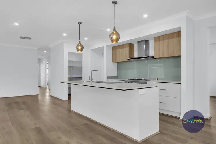 Fifth view of Homely house listing, 5 Kales Court, Kalkallo VIC 3064