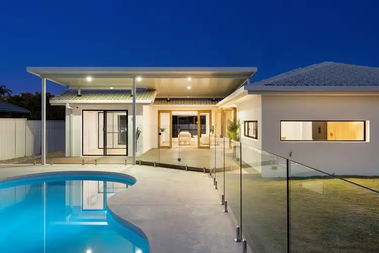 60 Allied Drive, Arundel QLD 4214