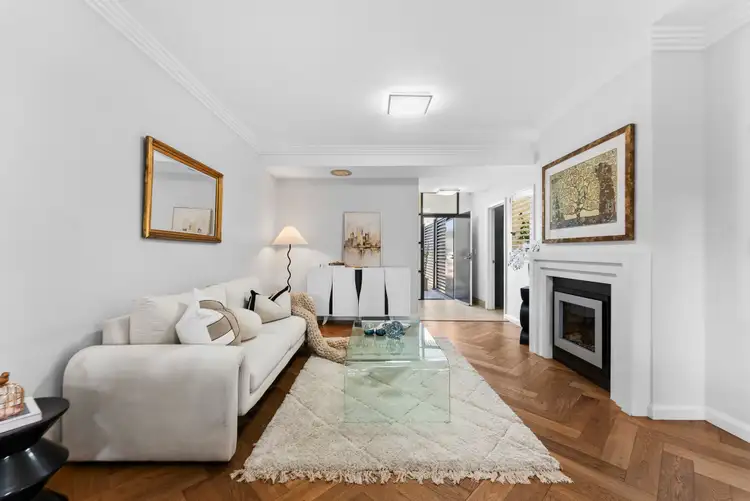 3 Medora Lane, Cabarita NSW 2137