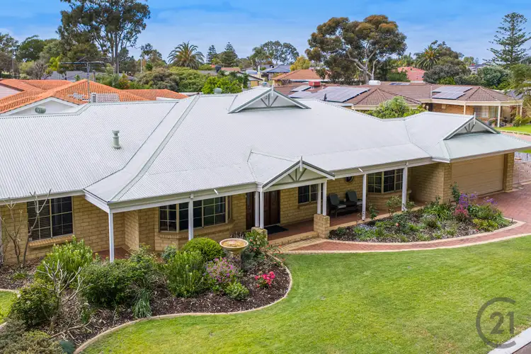 15 Fairfield Way, Halls Head WA 6210