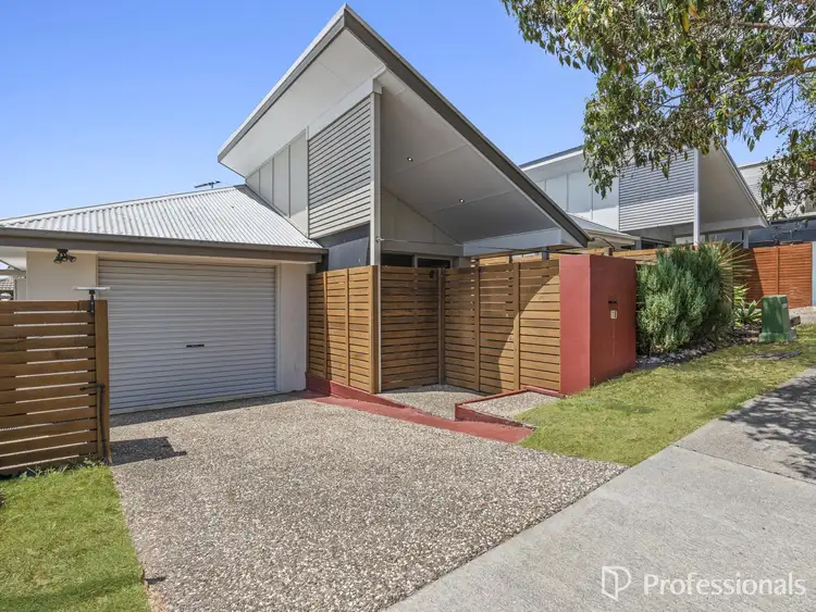 18 Hyde Avenue, Springfield Lakes QLD 4300