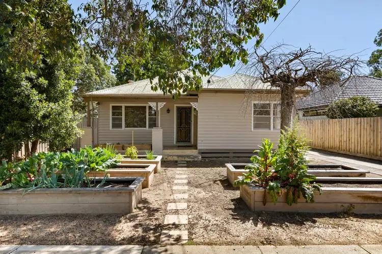 27 Newstead Street, Maribyrnong VIC 3032