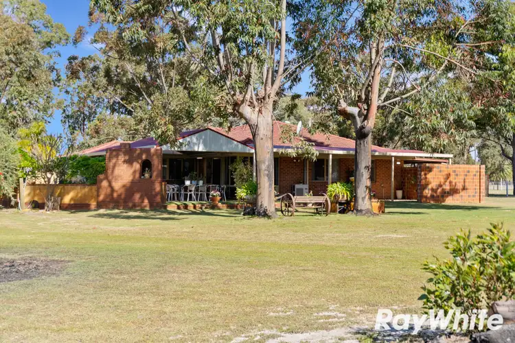 7 Garry John Court, Pinjarra WA 6208
