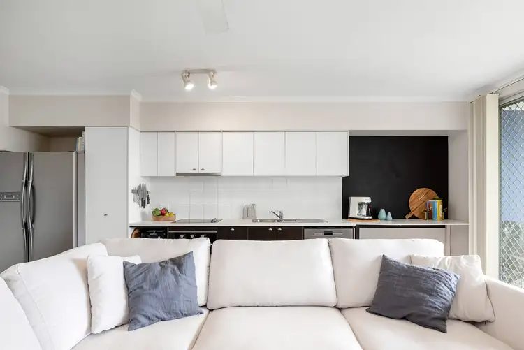 Fifth view of Homely unit listing, 204/18 Richmond Road, Morningside QLD 4170