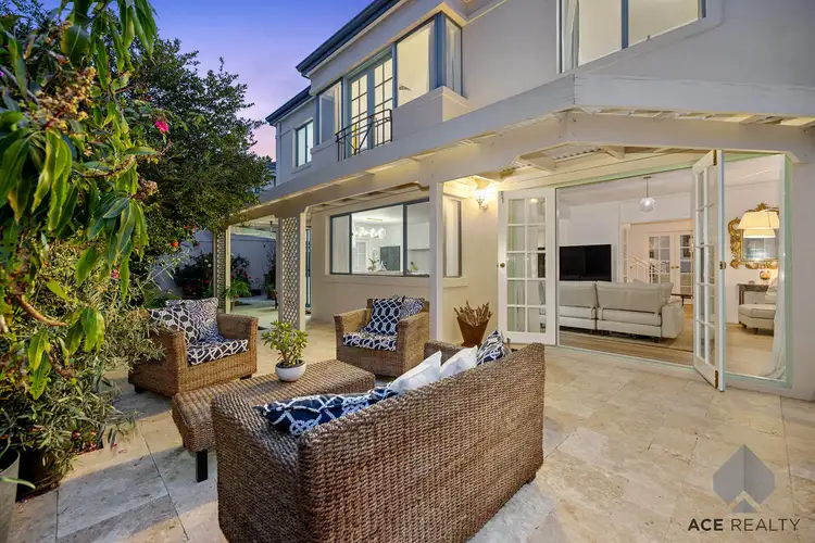 6A Phipps Street, Bicton WA 6157