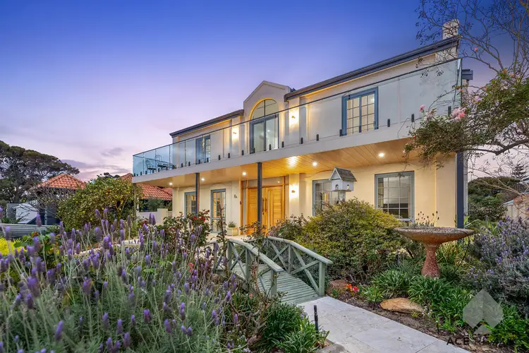 6A Phipps Street, Bicton WA 6157