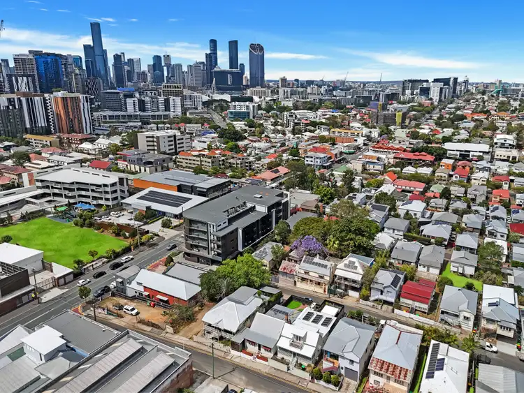 14 Bond Street, West End QLD 4101