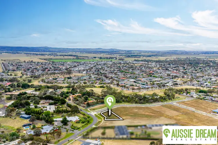 2 Black Wattle Street