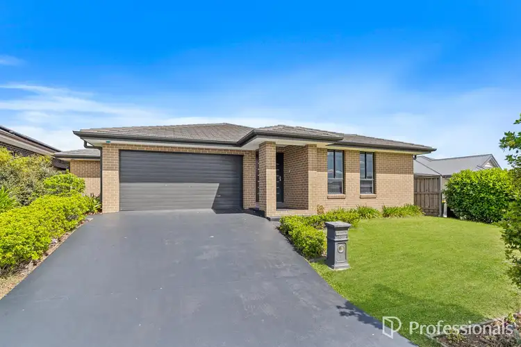 8 & 8A Nandewar Avenue