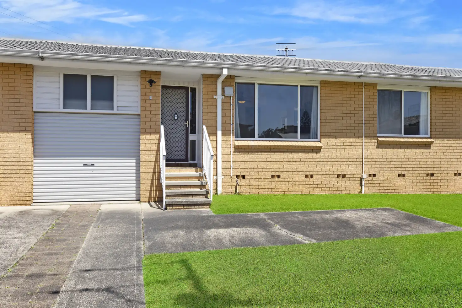 Main view of Homely villa listing, 3/124 Hutton Road, The Entrance North NSW 2261