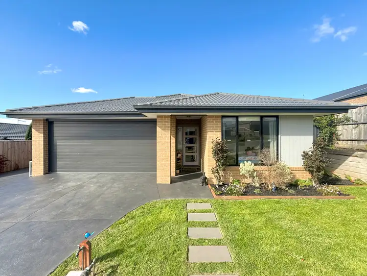 12 County Drive, Drouin VIC 3818