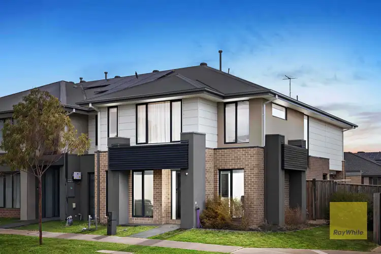 15 Montmarte Drive, Truganina VIC 3029