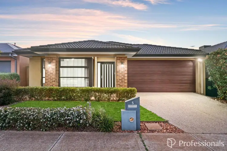 Main view of Homely house listing, 5 Signal Circuit, Aintree VIC 3336