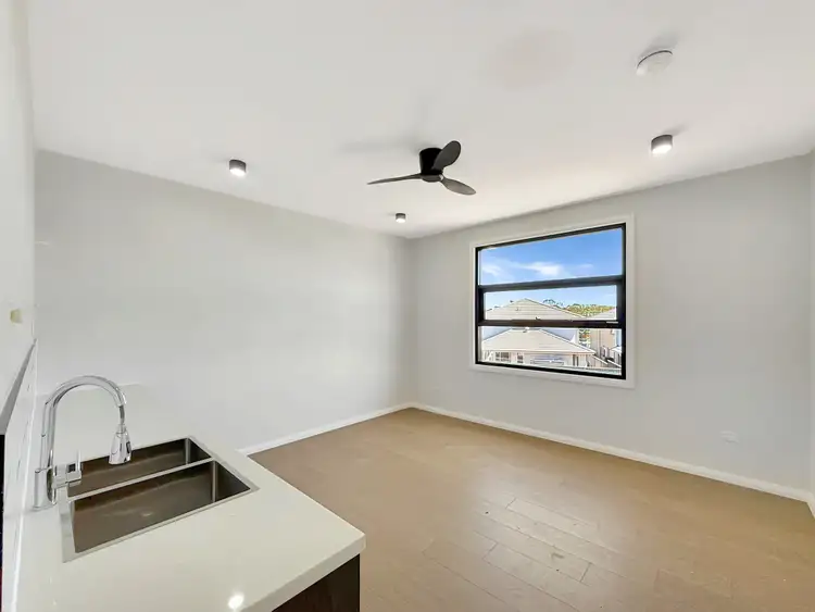 368A Commercial Road