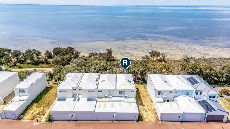 29/15 Kardan Loop, Falcon WA 6210