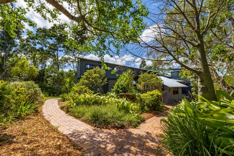 895 Hunchy Road, Hunchy QLD 4555