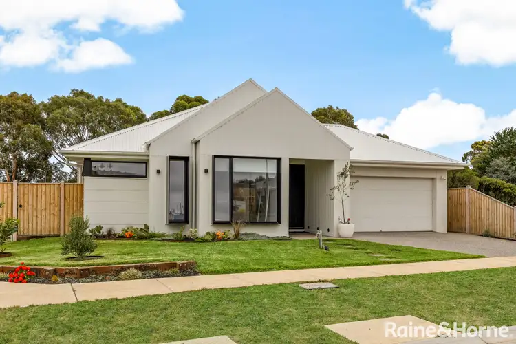 14 Morrison Road, Gisborne VIC 3437
