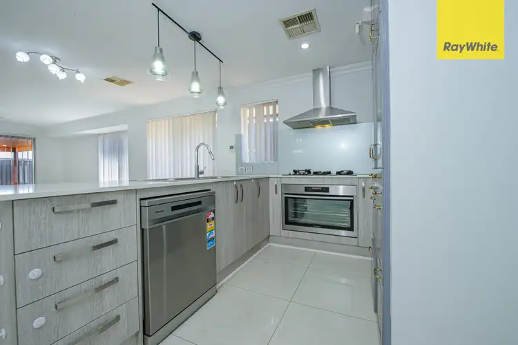 33 Betterton Road, Caversham WA 6055