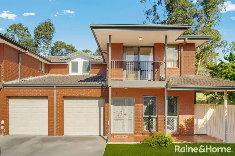 8/11 Saywell Road, Macquarie Fields NSW 2564
