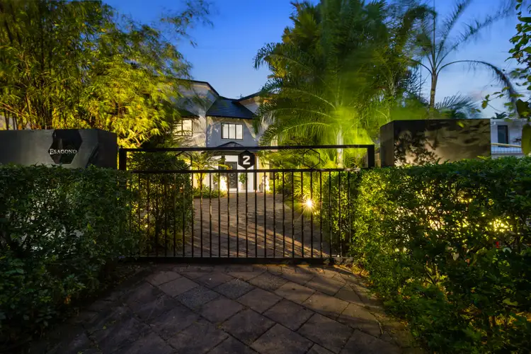 2 Solander Boulevard, Port Douglas QLD 4877