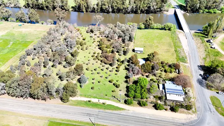249 Riverside Drive, Jugiong NSW 2726