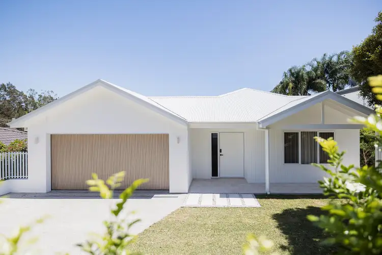 12 Upton Street, Soldiers Point NSW 2317