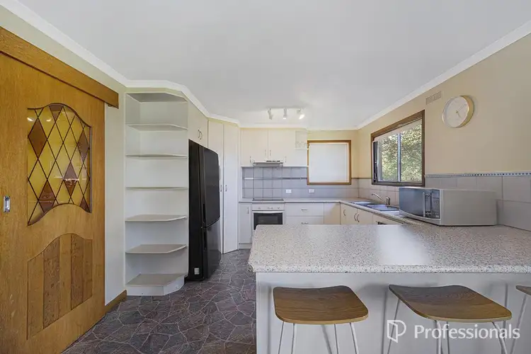 Fourth view of Homely house listing, 5 Shanahan Court, Hamilton VIC 3300