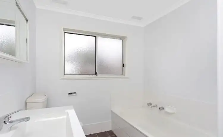 Fifth view of Homely house listing, 7 Cassia Street, West Albury NSW 2640