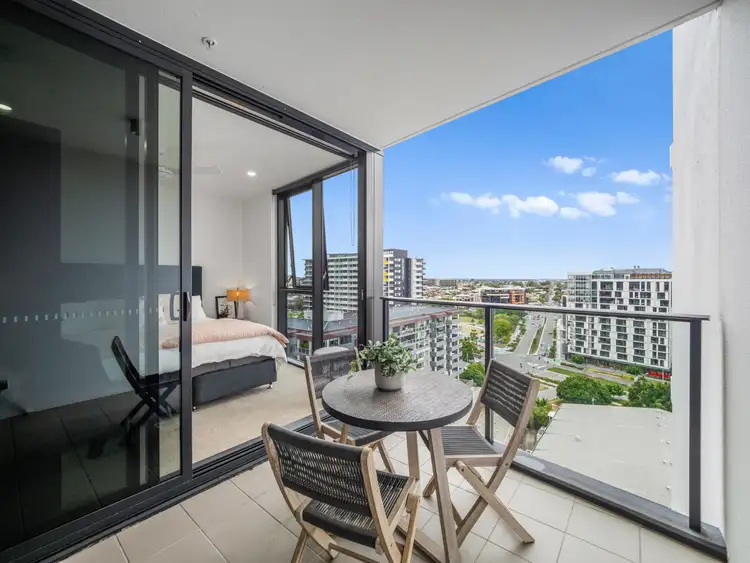 21203/7 Wharf Street, Hamilton QLD 4007