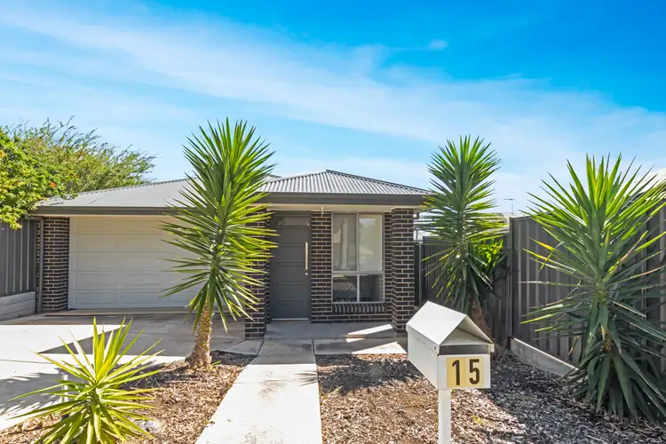 15 Leicester Street, Clearview SA 5085