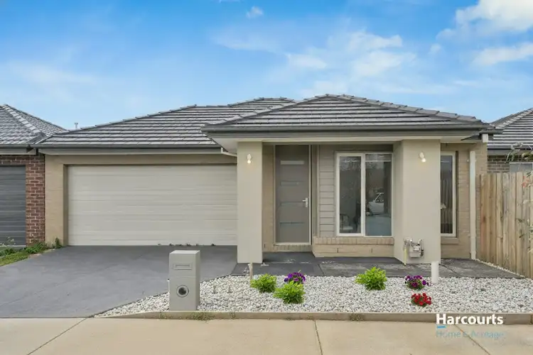 4 Lavello Street, Clyde VIC 3978