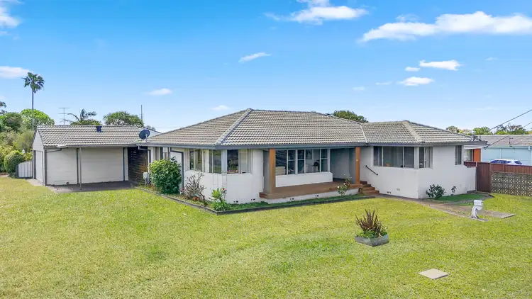 23 Clucas Avenue, Gorokan NSW 2263