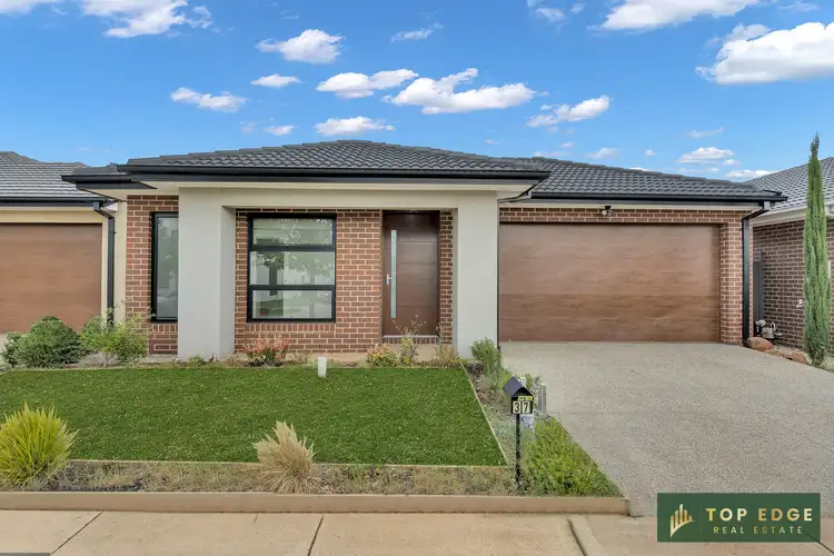 37 Wimbledon Boulevard, Strathtulloh VIC 3338