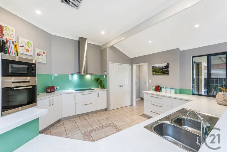 Fifth view of Homely house listing, 10 Keppel Mews, Halls Head WA 6210