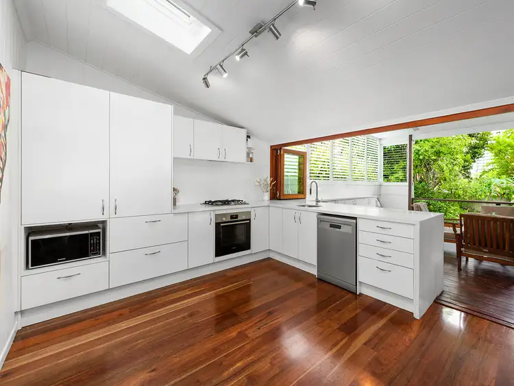 77 Allen Street, Hamilton QLD 4007