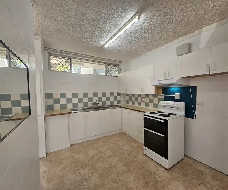 Fourth view of Homely unit listing, 10/186 Lake Street, Cairns City QLD 4870