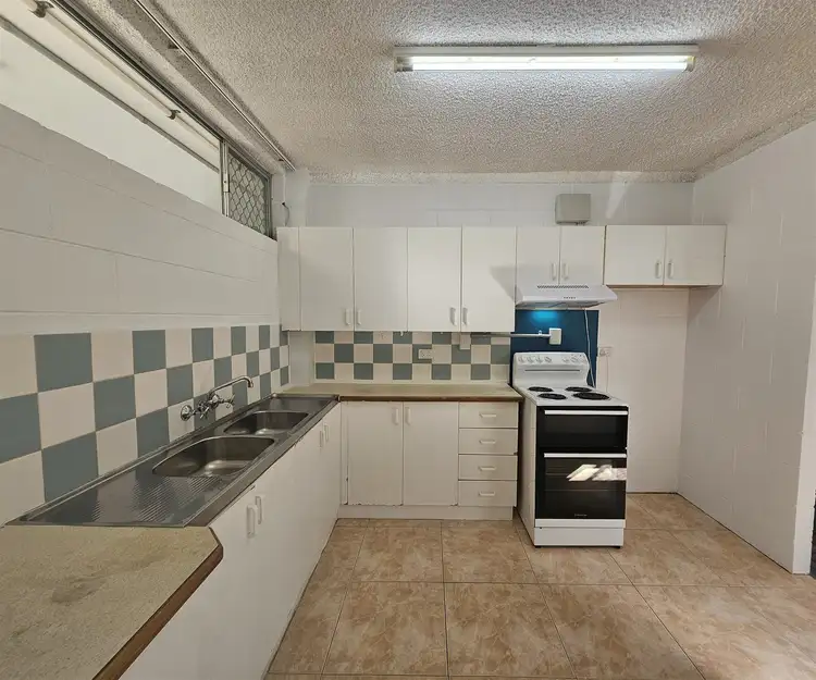 Fifth view of Homely unit listing, 10/186 Lake Street, Cairns City QLD 4870