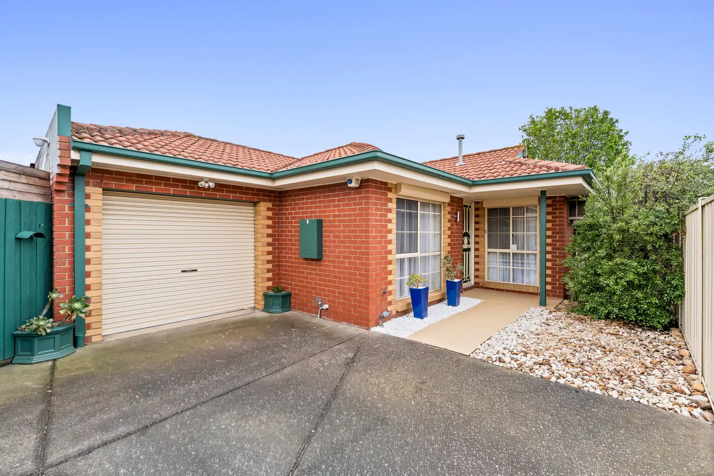 Main view of Homely unit listing, 2/12 Reddrop Court, Altona Meadows VIC 3028