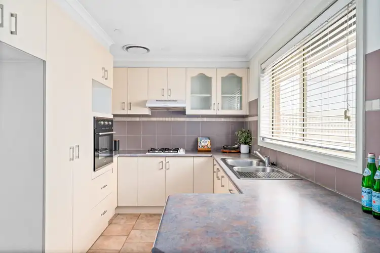 Fifth view of Homely unit listing, 2/12 Reddrop Court, Altona Meadows VIC 3028