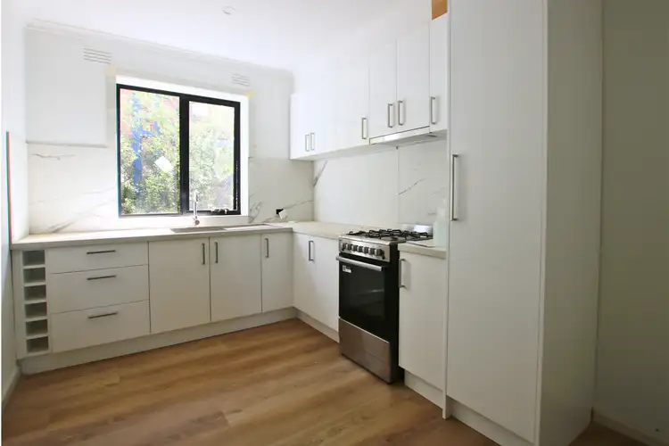 Main view of Homely unit listing, 8/19 Elphin Grove, Hawthorn VIC 3122