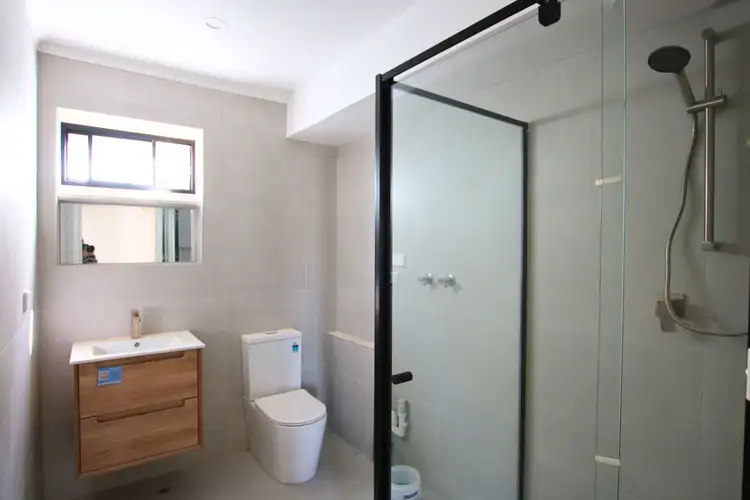 Fifth view of Homely unit listing, 8/19 Elphin Grove, Hawthorn VIC 3122