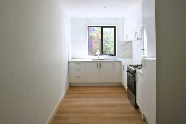 Main view of Homely unit listing, 9/19 Elphin Grove, Hawthorn VIC 3122