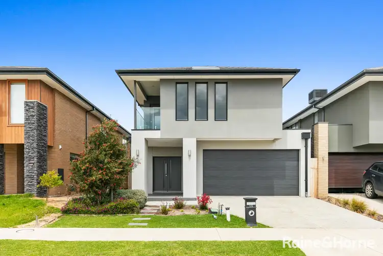 15 Merryfield Circuit, Williams Landing VIC 3027